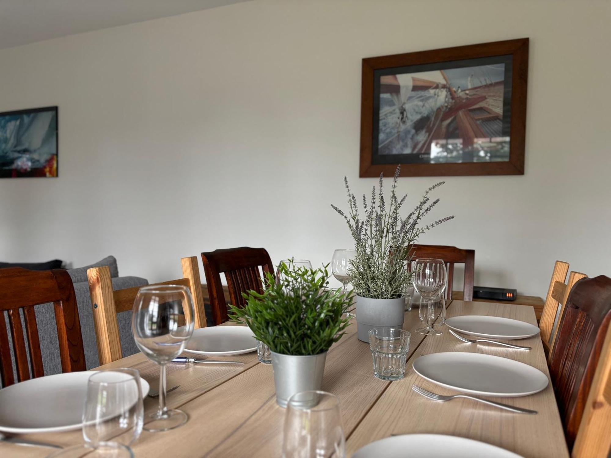 La Fromagerie Maison Lumineuse Et Spacieuse Beau Sejour 5 Ch 2 Wc 1 Sdb Grand Jardin Clos 5Mn A Pied Commerces 10 Mn Plage Omaha Beach Proche Plages Du Debarquement Trevieres Esterno foto